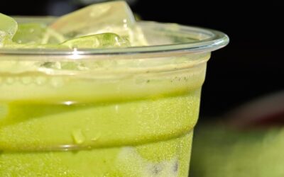 Why Everyone’s Suddenly Drinking Matcha Instead of Coffee
